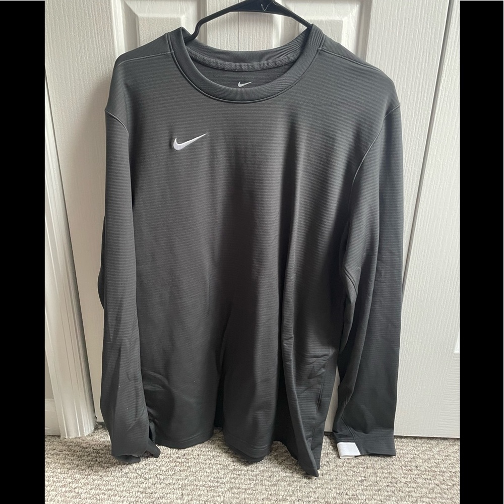 Dark Grey Nike pullover size M